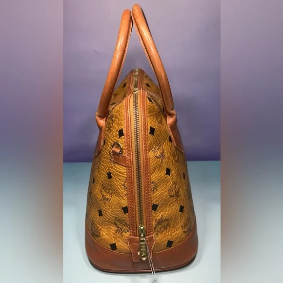 MCM Heritage Collection Tote Bag w/COA - EUC - Picture 3 of 16